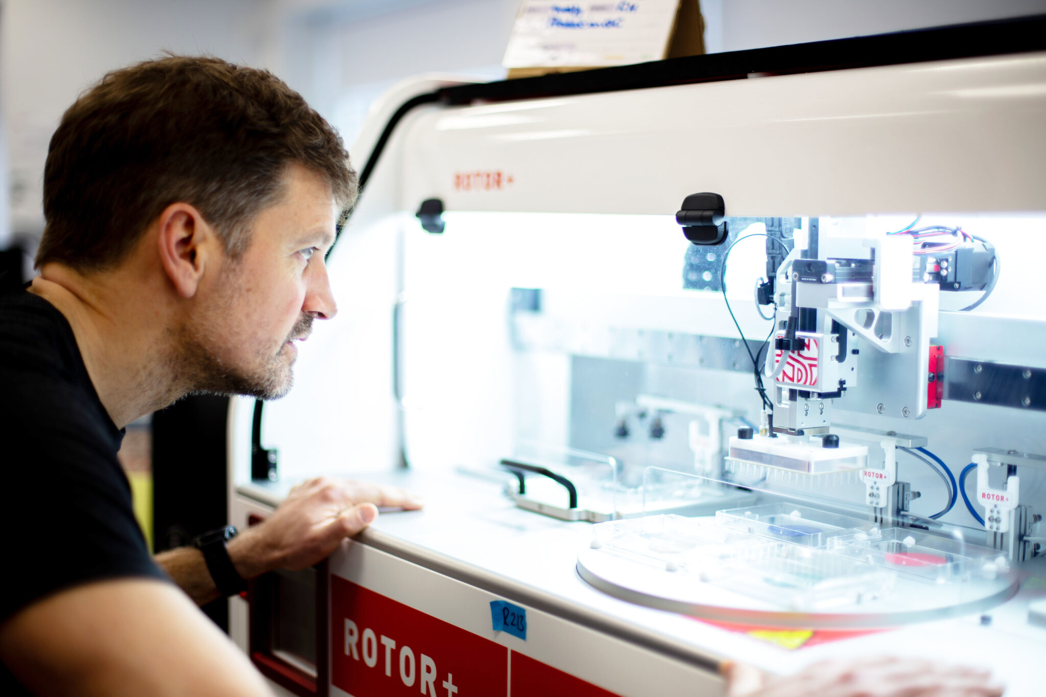 Singer Instruments Pixl Precision robotics meets synthetic biology: The making of PIXL - Singer ...